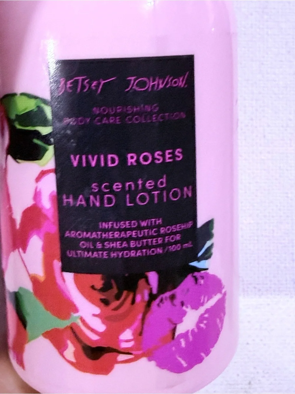 Betsey Johnson Vivid Roses Scented Hand Lotion & Bubble Bath- Black & Pink